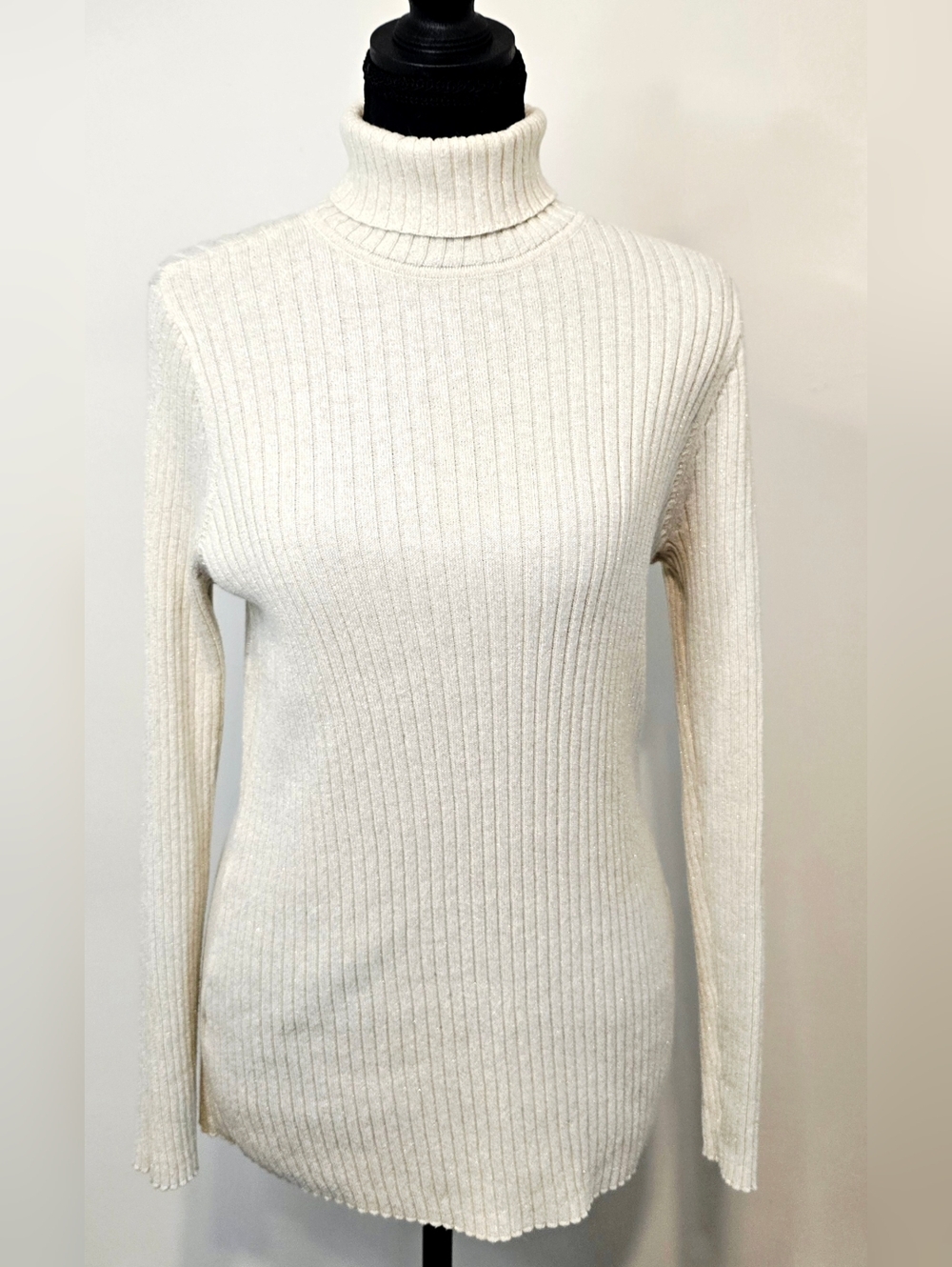Chico’s Cream Ribbed Turtleneck Sweater Metallic Shimmer Knit Size 1 (M) - Picture 6 of 12